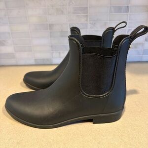 Sam Edelman Black Chelsea Rain boots W’s 9